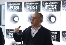 Pusi’ i Kim Mehmetit merr Çmimin e Madh të Karrierës