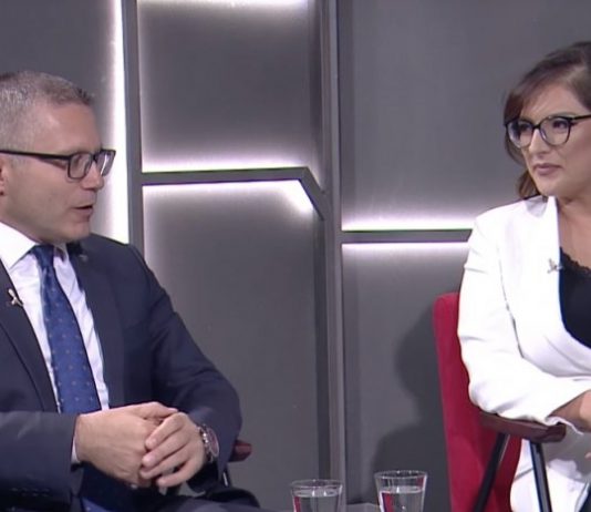 Një zv.ministër si Ramadani: Ia kërkova gruas analizat se mos kishte ndonjë behane!