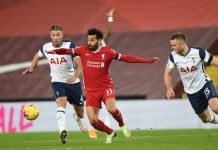 Liverpool fiton në “frymën e fundit” ndaj Tottenhamit